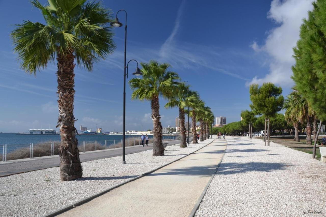 Sunshine Apartment - Appartamento Vicino Al Mare, Cagliari, Sardinia Luaran gambar