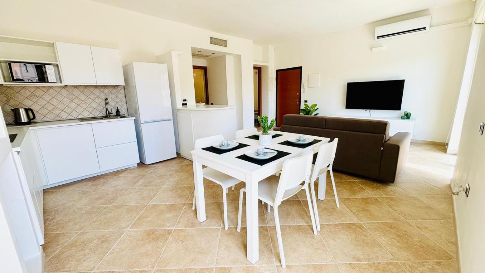 Sunshine Apartment - Appartamento Vicino Al Mare, Cagliari, Sardinia Luaran gambar
